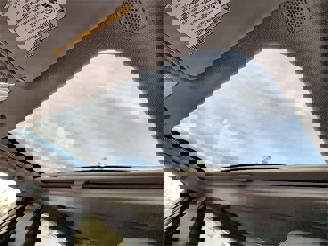 New 2025 Toyota Prius Plug-In Hybrid image 30