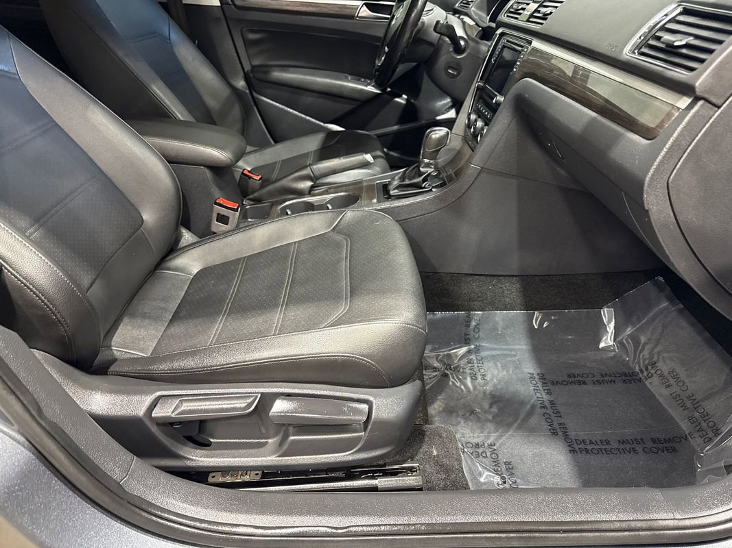 Used 2018 Volkswagen Passat 2.0T SE FWD image 79