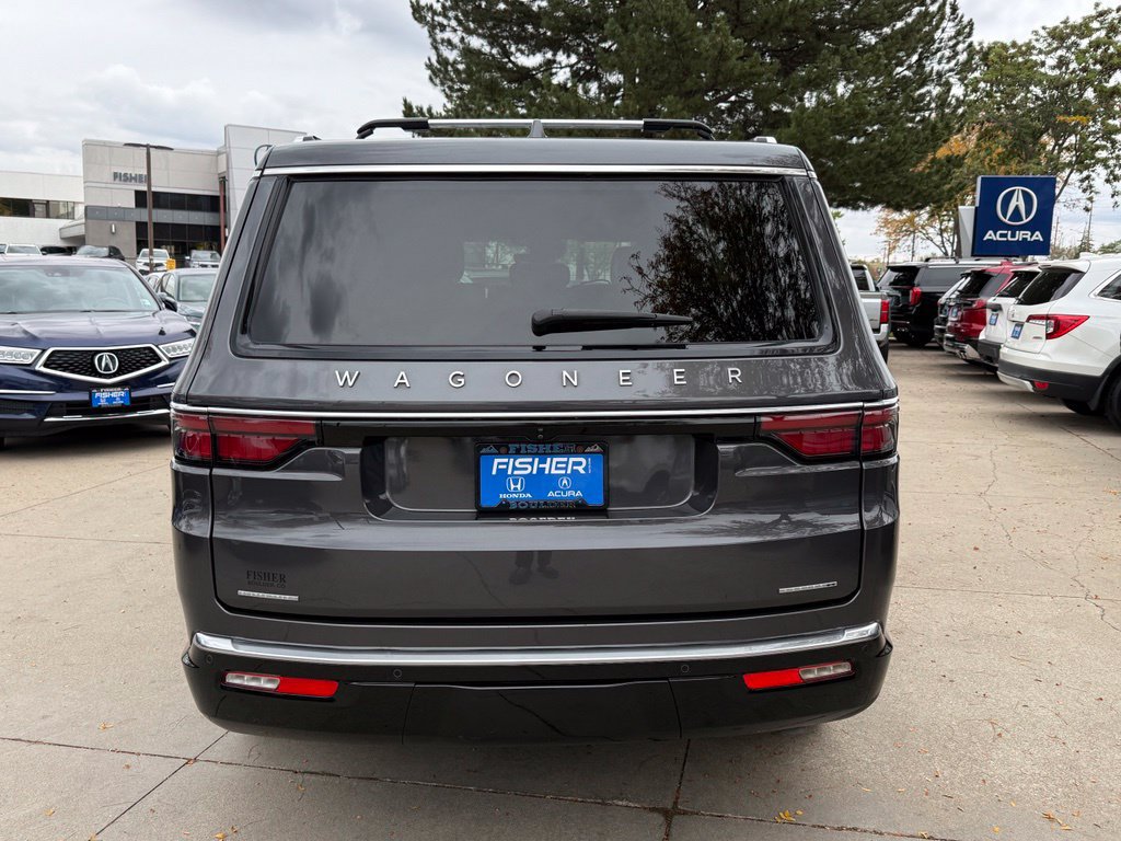 Used 2022 Jeep Wagoneer Series II AWD/4WD image 5