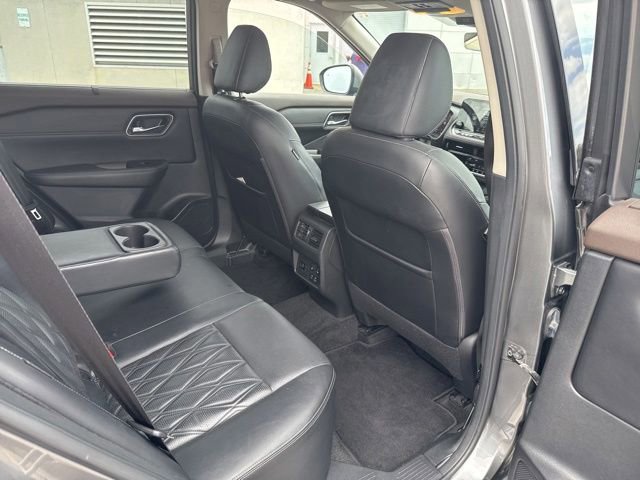 Used 2022 Nissan Rogue Platinum w/ Head-Up Display Package FWD image 19