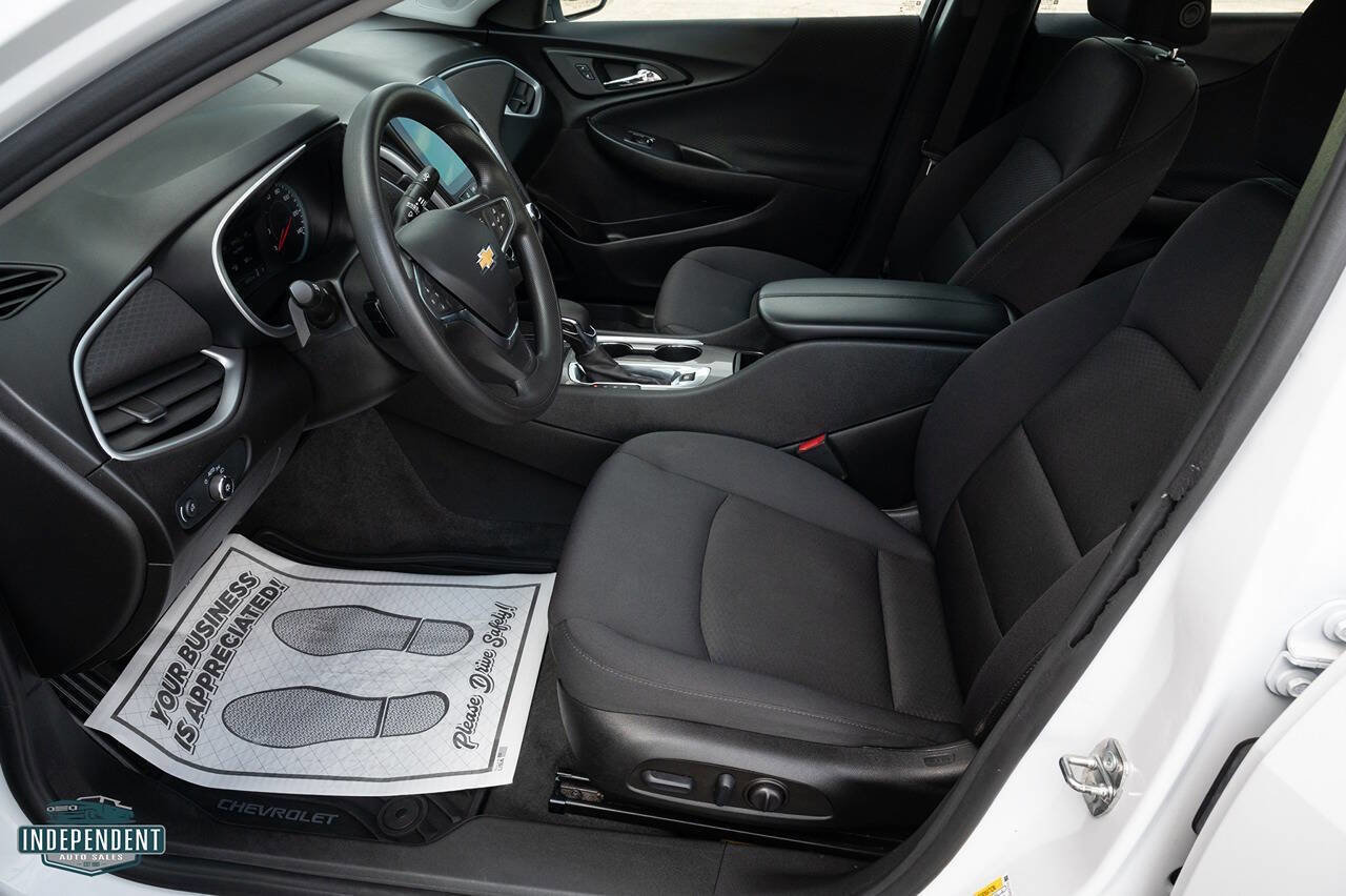 Used 2022 Chevrolet Malibu LT image 15