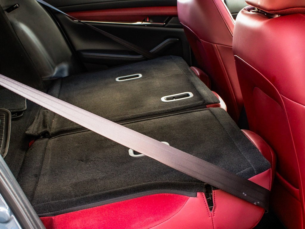 Used 2022 MAZDA MAZDA3 s image 38