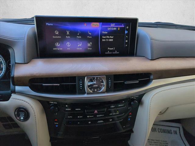 Used 2021 Lexus LX 570 4WD w/ Luxury Package image 15