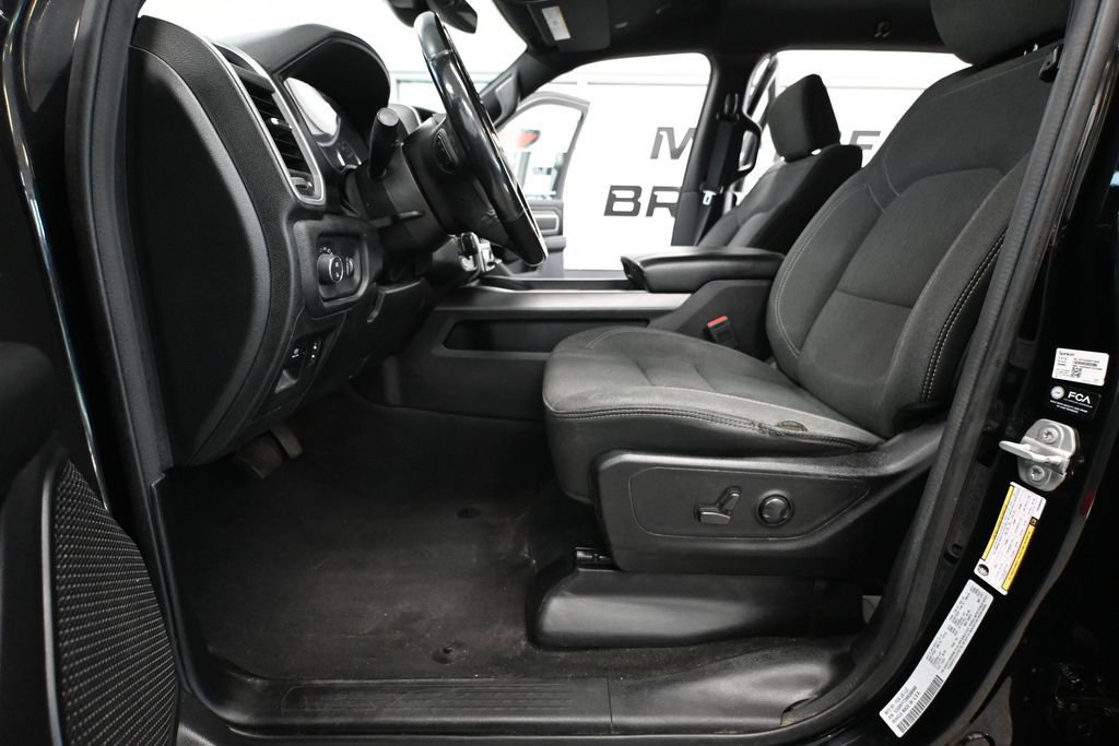 Used 2022 RAM 1500 Big Horn AWD/4WD image 16