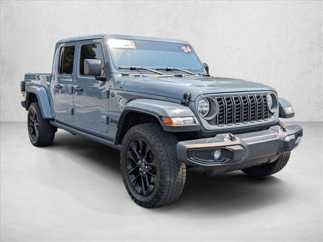 Used 2024 Jeep Gladiator Sport AWD/4WD image 3
