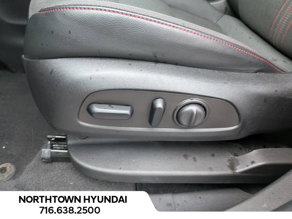 Used 2024 Chevrolet Equinox RS image 33