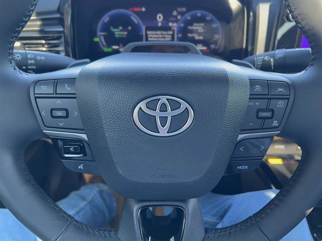 Used 2025 Toyota Camry XSE w/ Premium Plus Package image 21