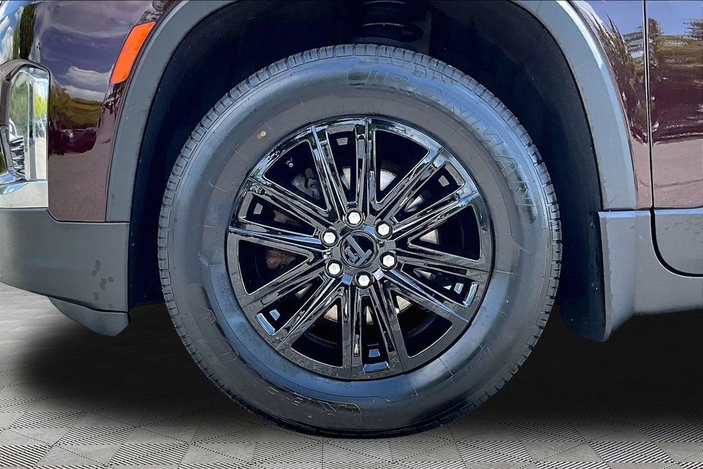 Used 2023 Chevrolet Traverse LT AWD/4WD image 25