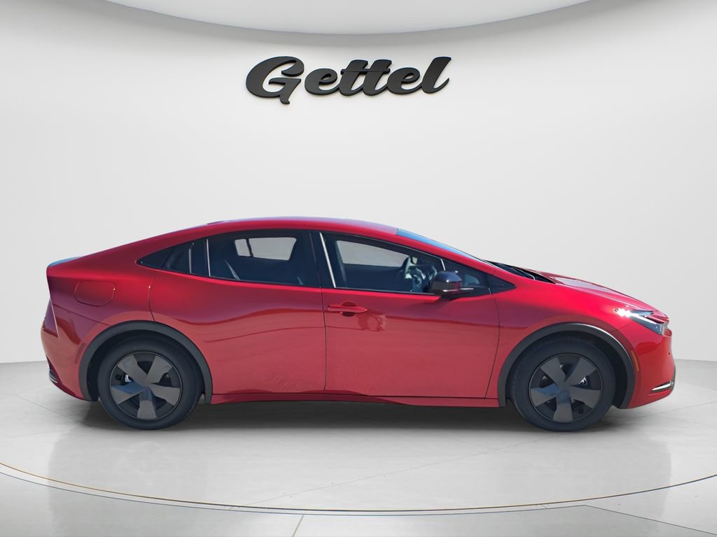 New 2026 Toyota Prius Plug-In Hybrid FWD image 9