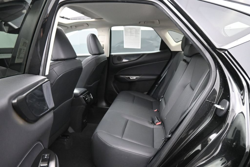 Used 2024 Lexus NX 250 FWD w/ Towing Package (2000 Lbs) image 16