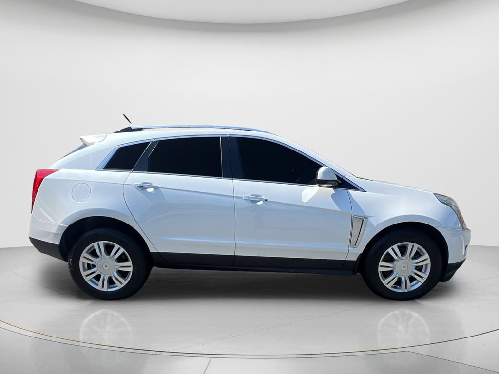 Used 2015 Cadillac SRX Luxury w/ Trailering Package AWD/4WD image 4