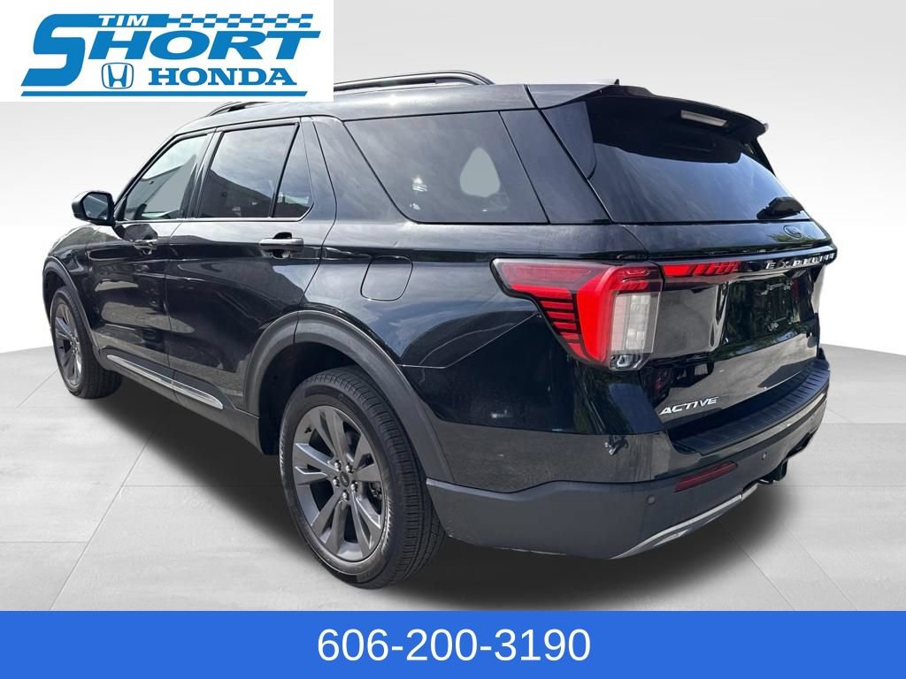 Used 2025 Ford Explorer Active w/ Active Comfort Package AWD/4WD image 8