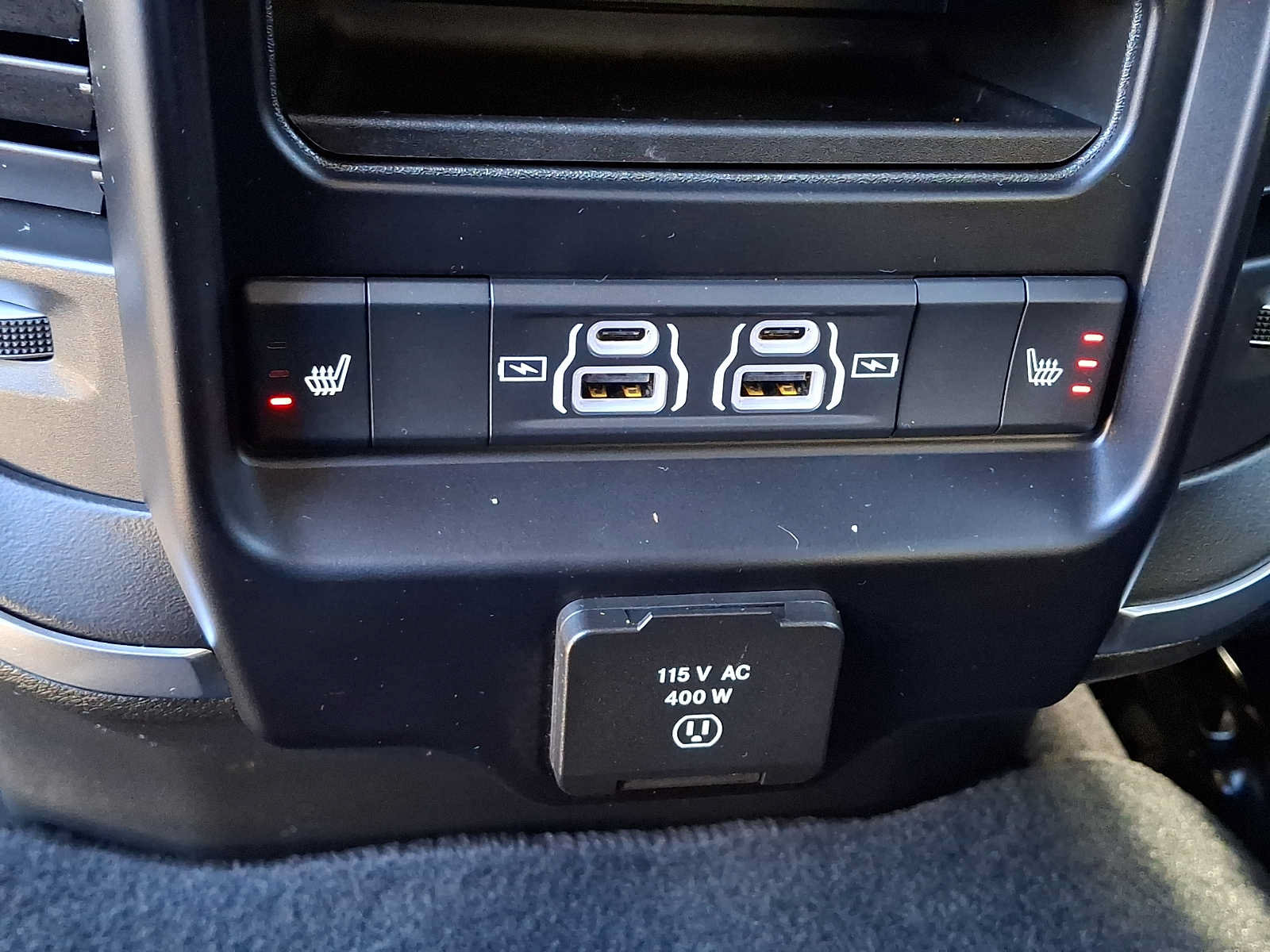 Used 2026 RAM 2500 Laramie AWD/4WD image 11