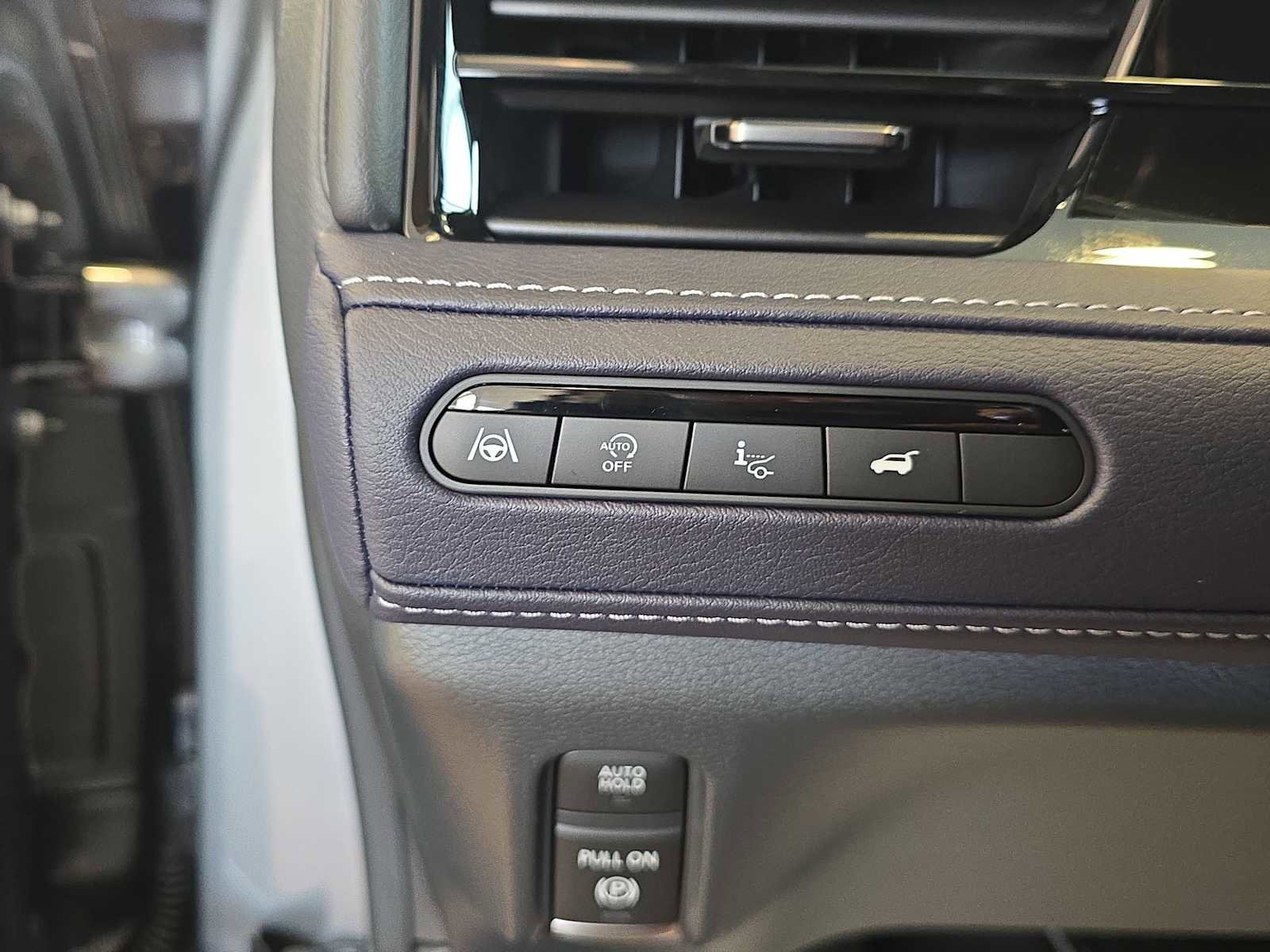 New 2026 INFINITI QX80 4WD w/ Sport Exterior Package image 30
