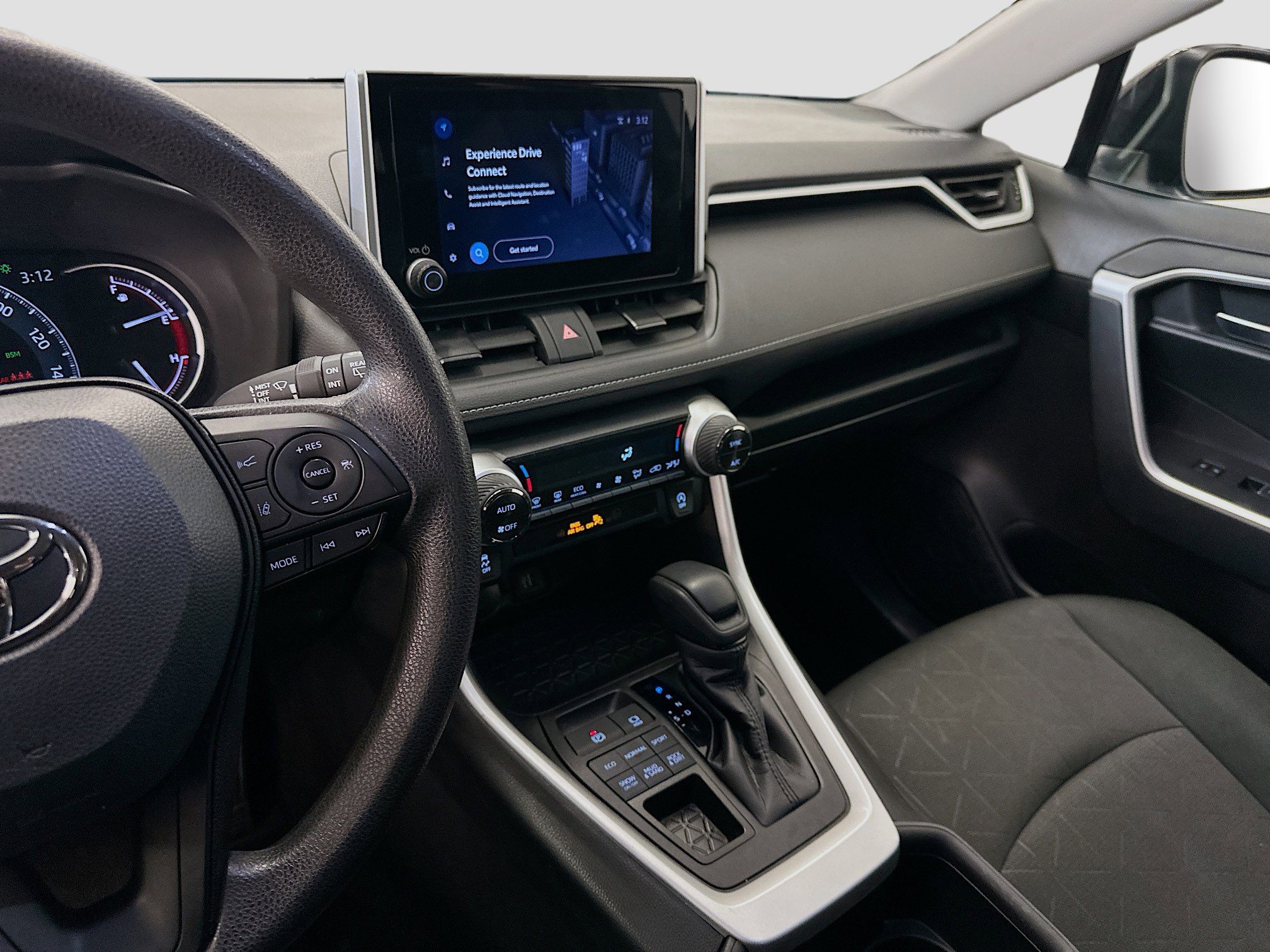 Used 2024 Toyota RAV4 XLE image 26