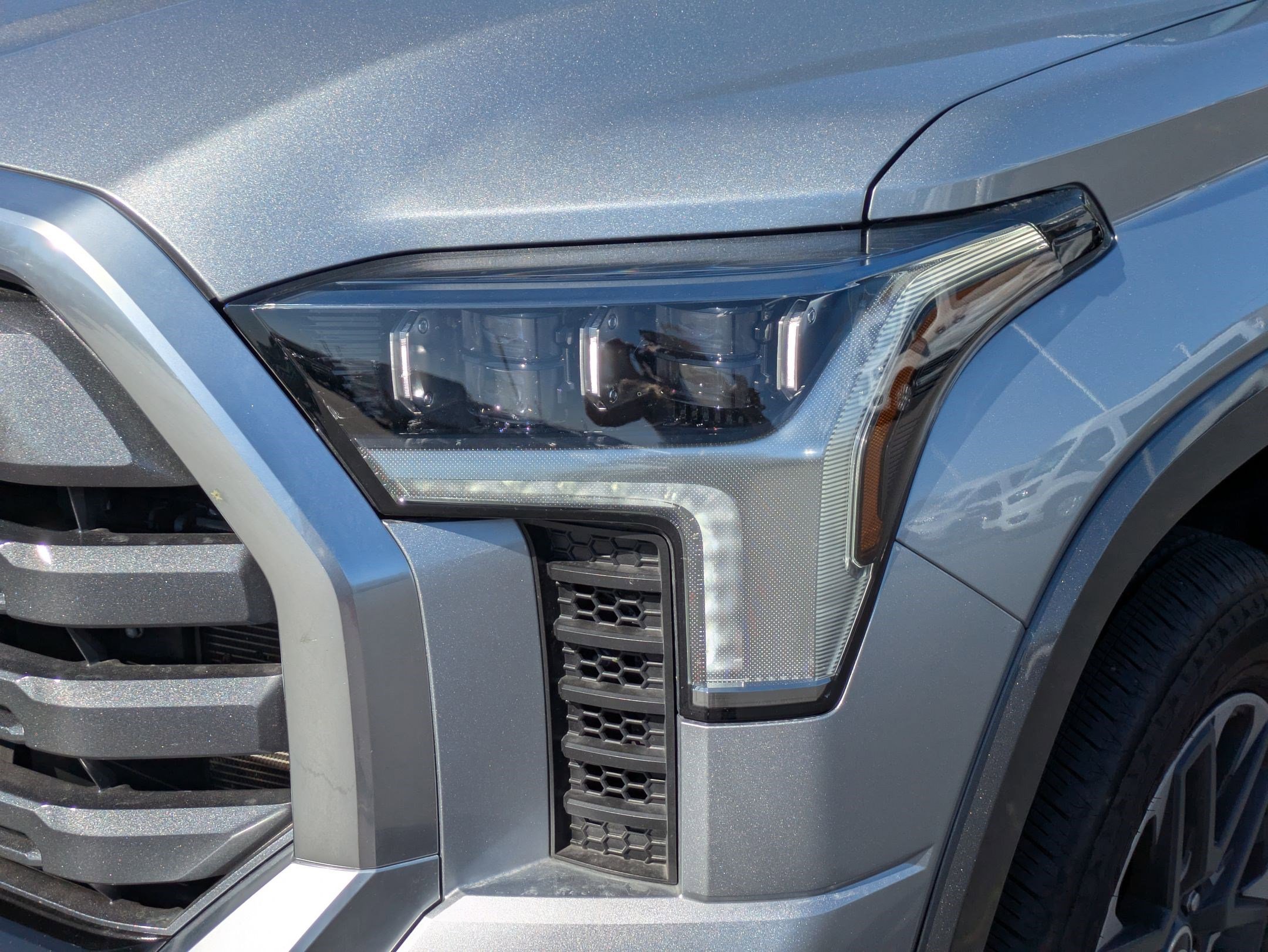 Used 2023 Toyota Tundra Limited image 9