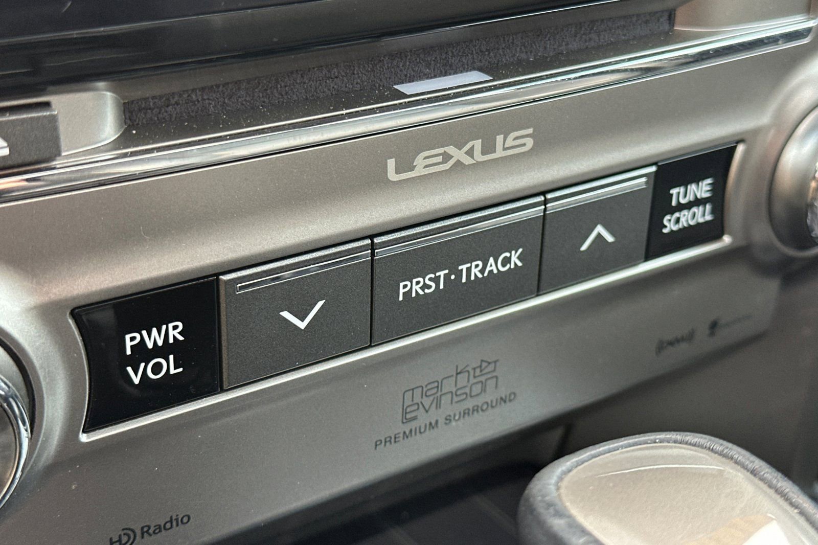 Used 2021 Lexus GX 460 Premium w/ Accessory Package image 30