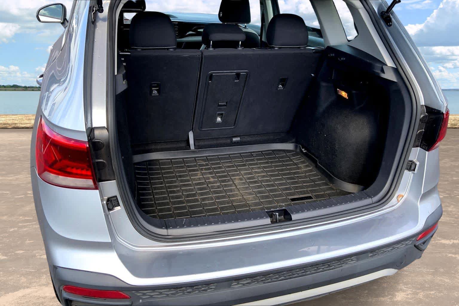 Used 2023 Volkswagen Taos S FWD image 18