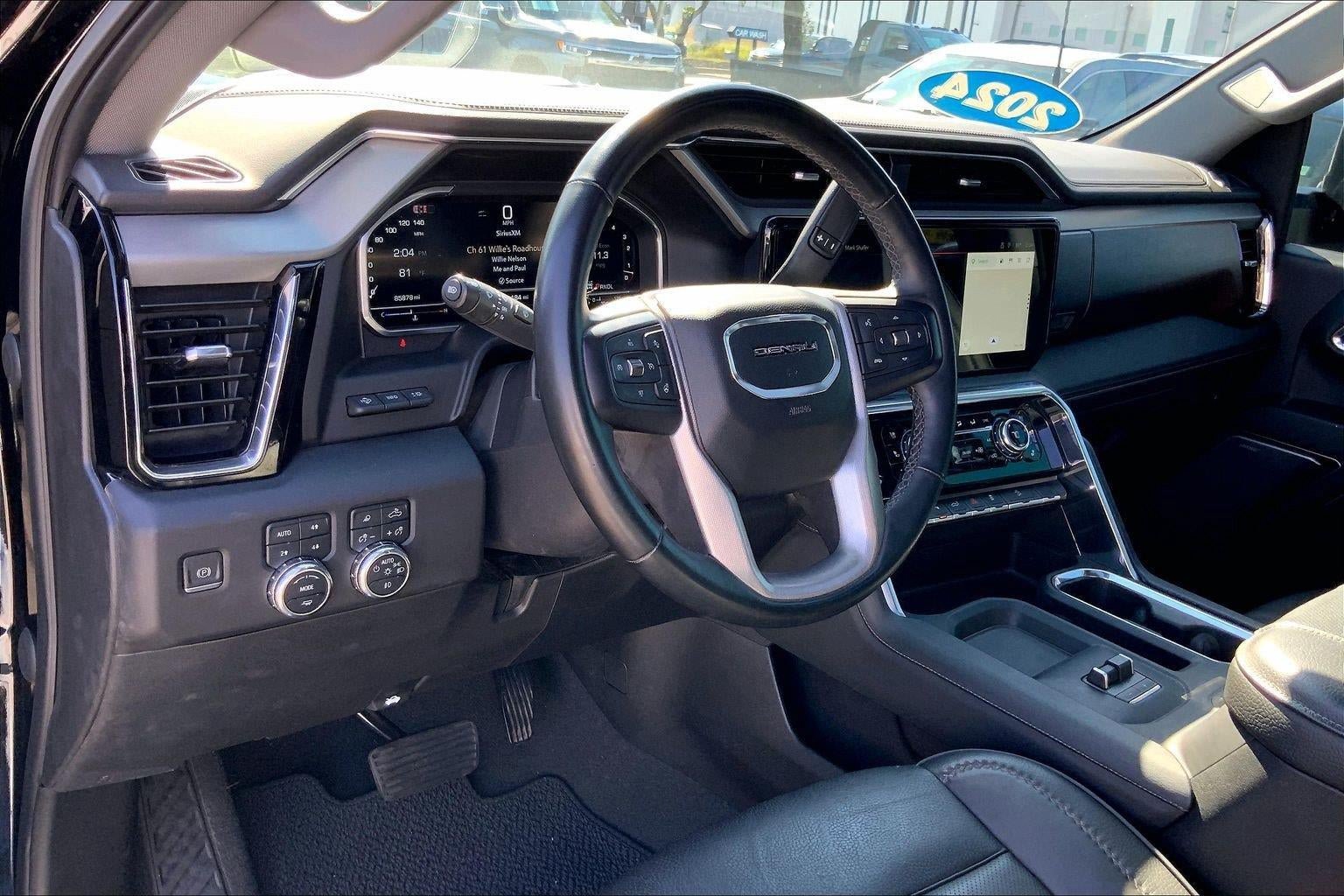 Used 2024 GMC Sierra 2500 Denali w/ Denali Reserve Package AWD/4WD image 12