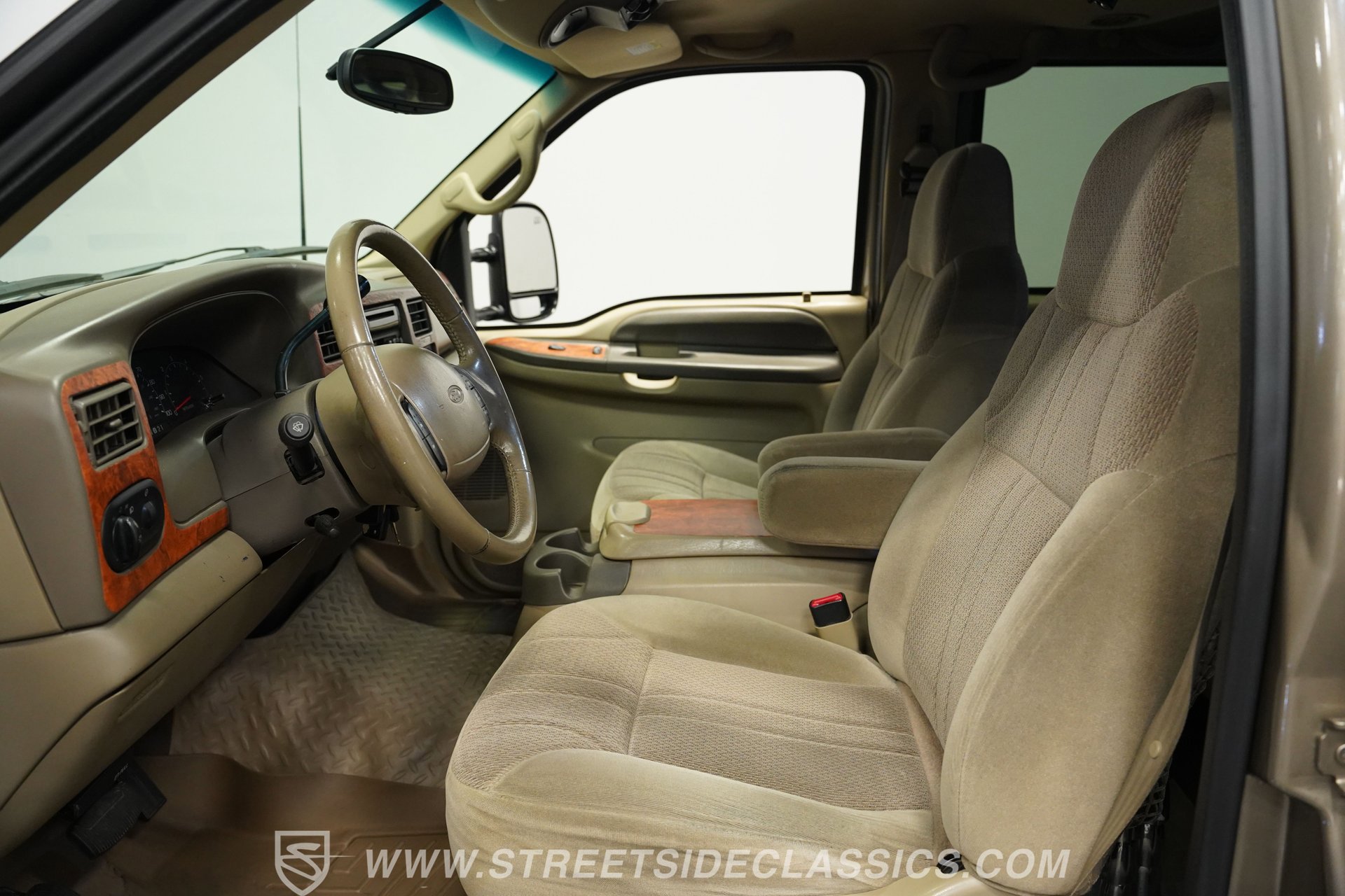 Used 2000 Ford Excursion XLT image 37