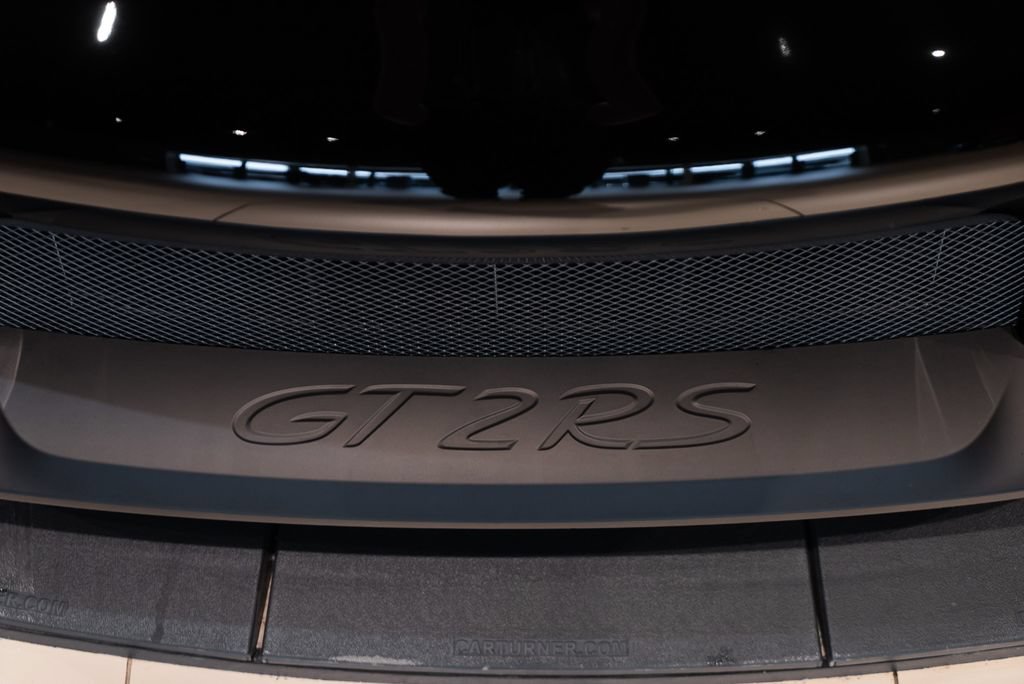 Used 2018 Porsche 911 GT2 RS RWD image 19