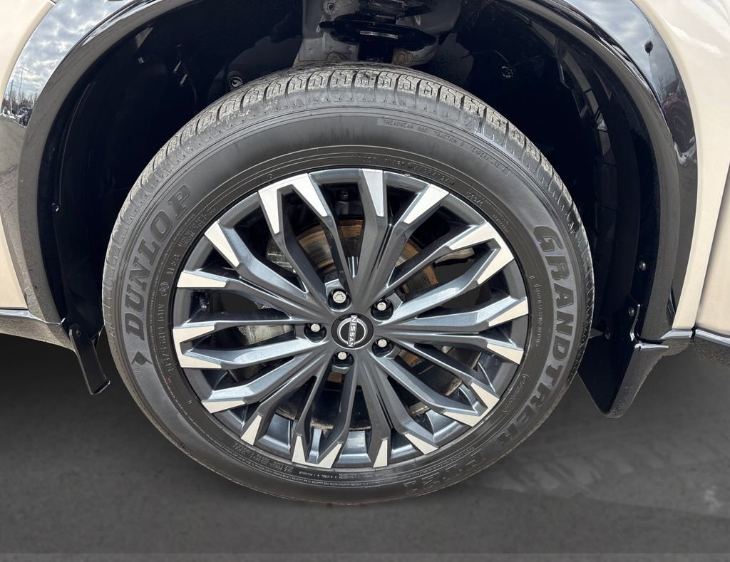 Certified 2025 Nissan Rogue Platinum image 12