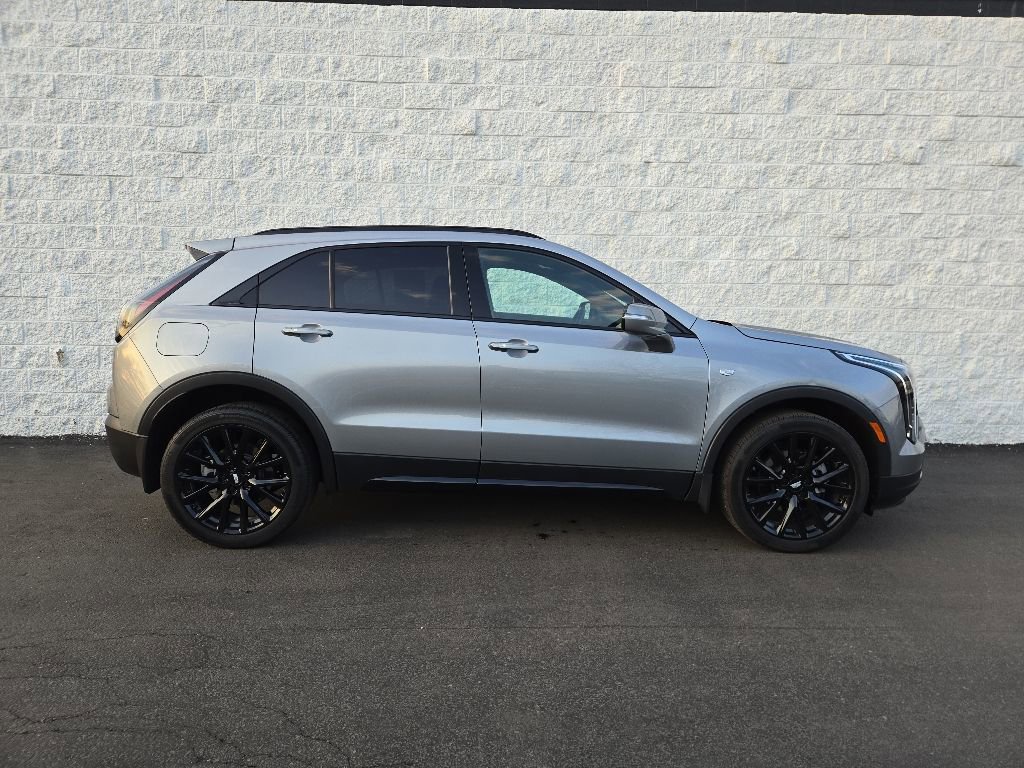 Certified 2023 Cadillac XT4 Sport w/ LPO, Onyx Lite Package AWD/4WD image 17