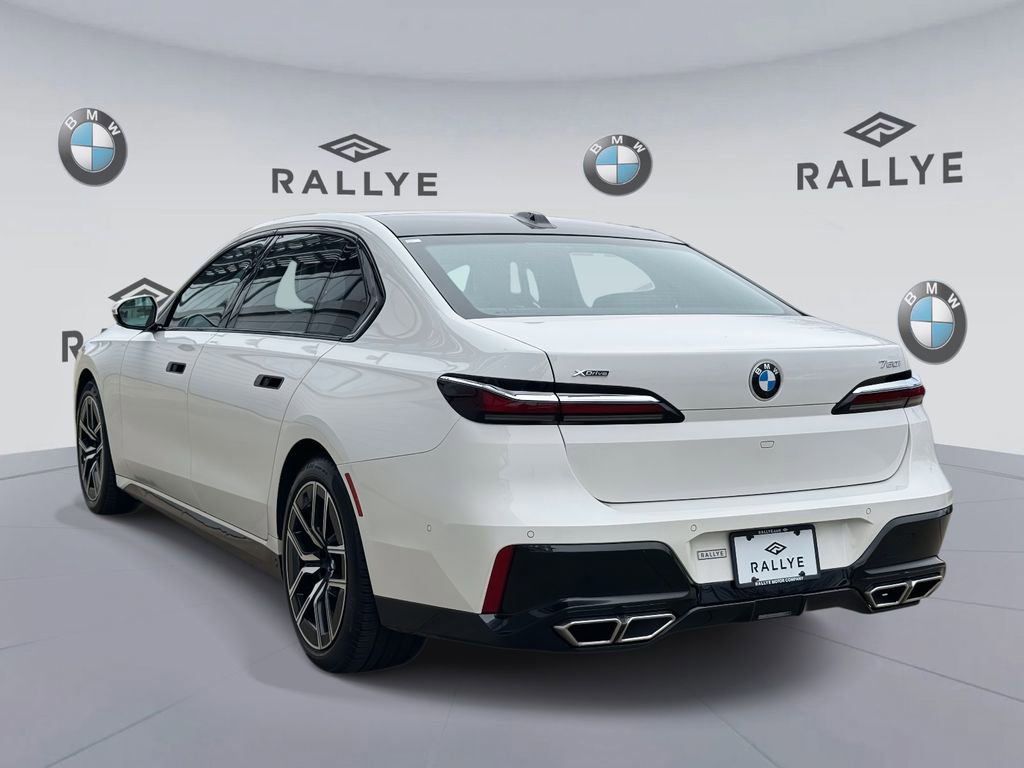 Certified 2023 BMW 760i xDrive w/ Executive Package image 6