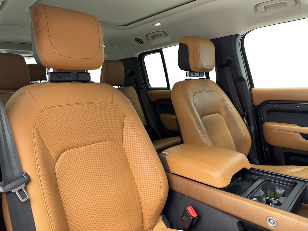 Used 2023 Land Rover Defender 130 First Edition image 48