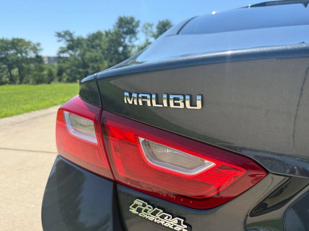 Used 2018 Chevrolet Malibu LT FWD image 6