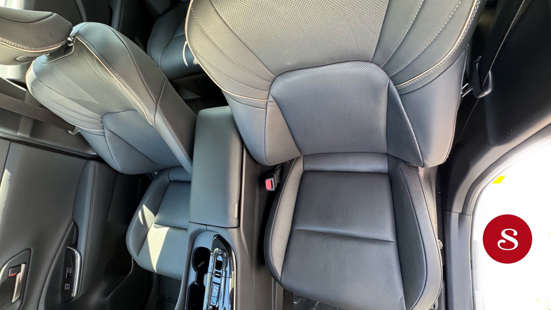 Used 2024 Toyota Crown Platinum image 11