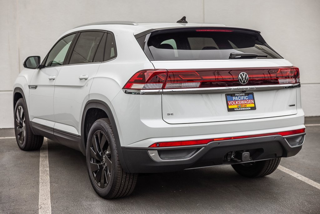 New 2026 Volkswagen Atlas Cross Sport SE image 3
