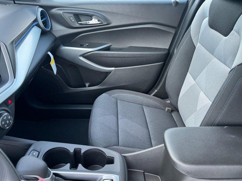 New 2026 Chevrolet Trax LS image 8