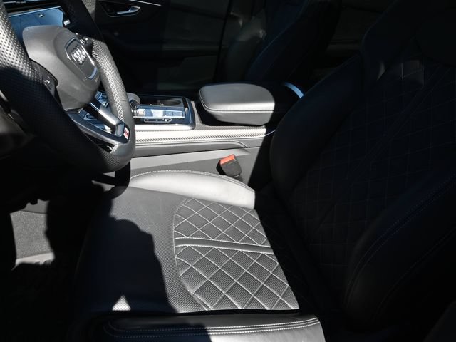 Used 2025 Audi SQ7 Premium Plus AWD/4WD image 4