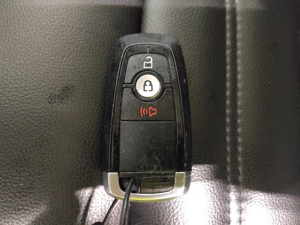 Used 2024 Ford Edge SEL image 32