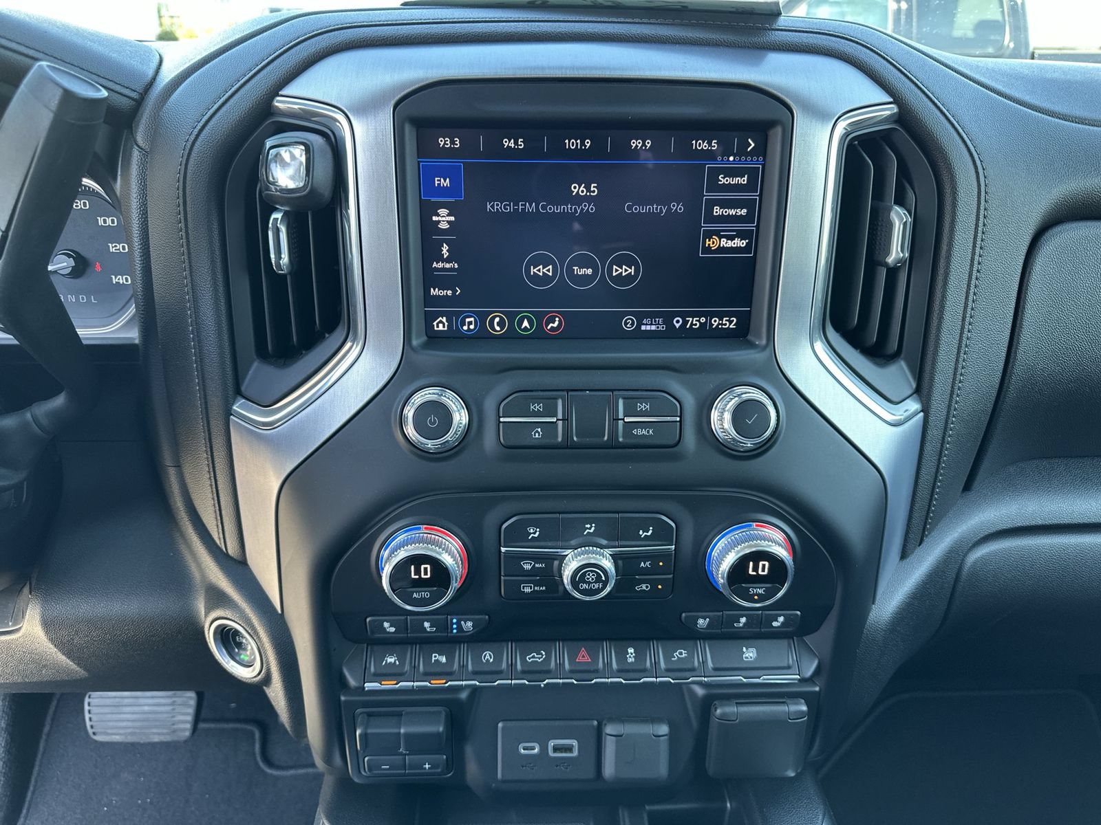 Used 2020 GMC Sierra 1500 SLT w/ SLT Premium Plus Package AWD/4WD image 13