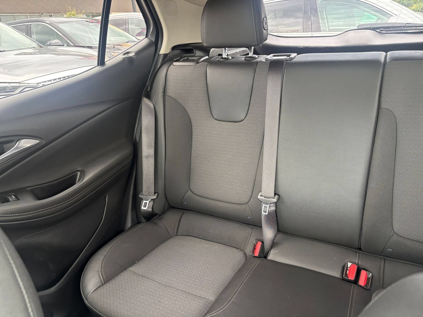 Used 2025 Buick Encore GX Preferred FWD image 37