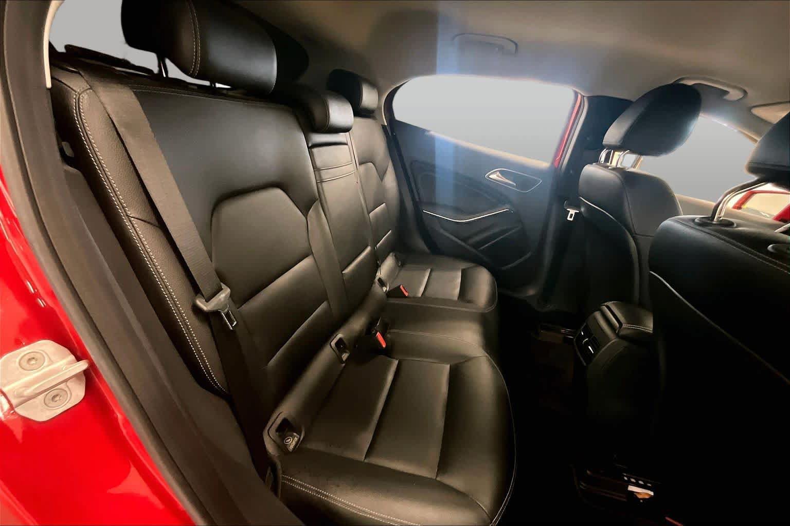 Used 2015 Mercedes-Benz GLA 250 image 19