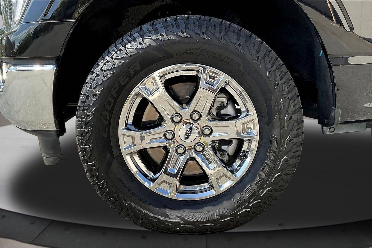 Used 2023 Ford F150 Lariat image 35