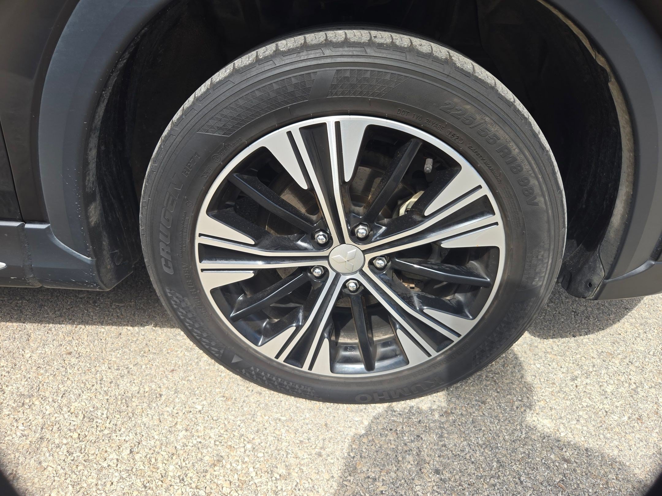 Used 2020 Mitsubishi Eclipse Cross FWD image 27