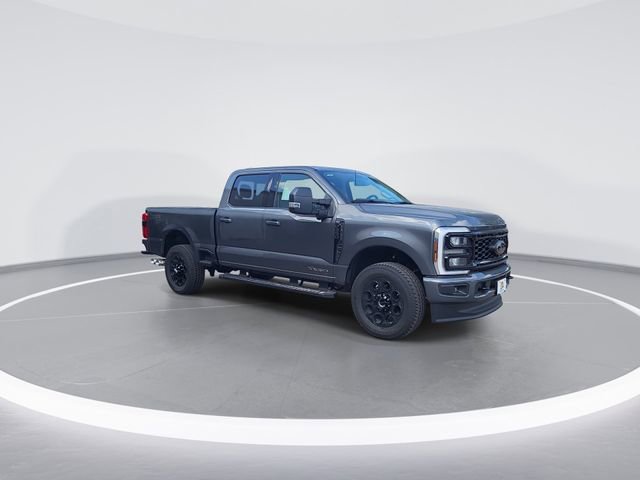 New 2026 Ford F250 XLT w/ XLT Premium Package AWD/4WD image 2