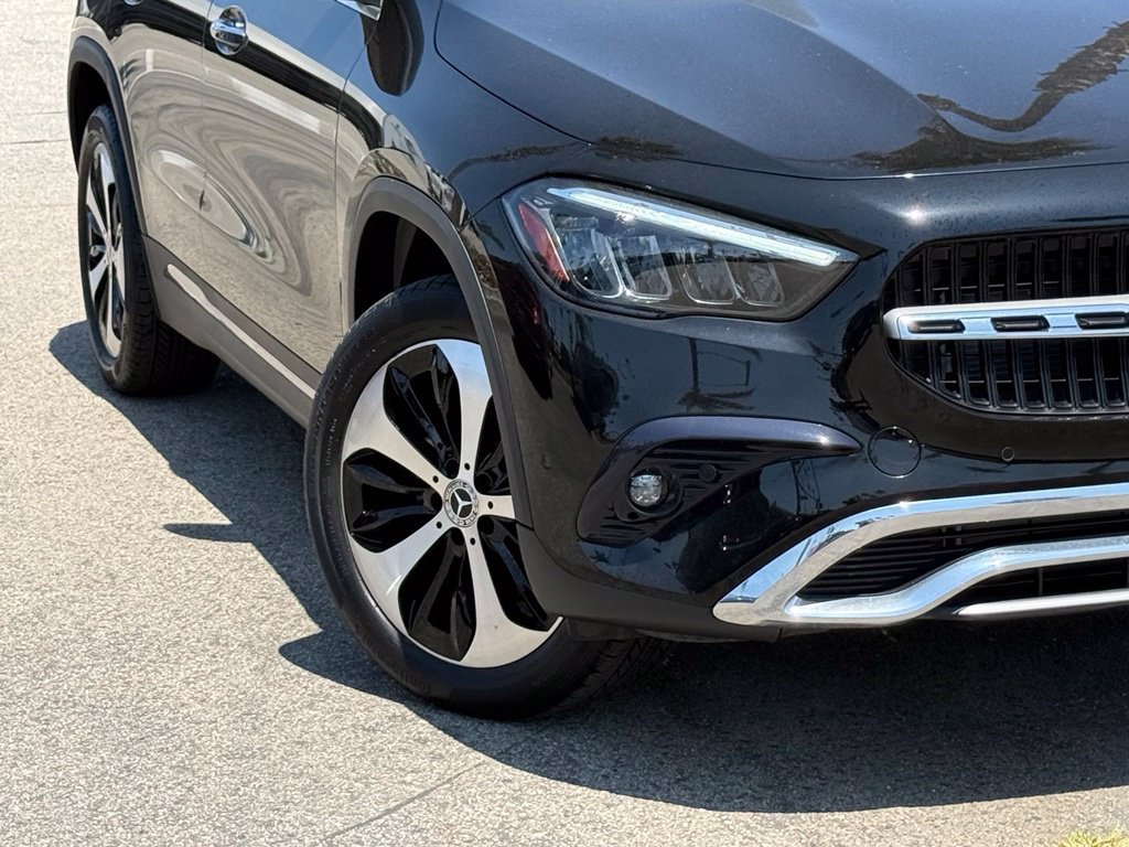 Used 2025 Mercedes-Benz GLA 250 4MATIC image 4