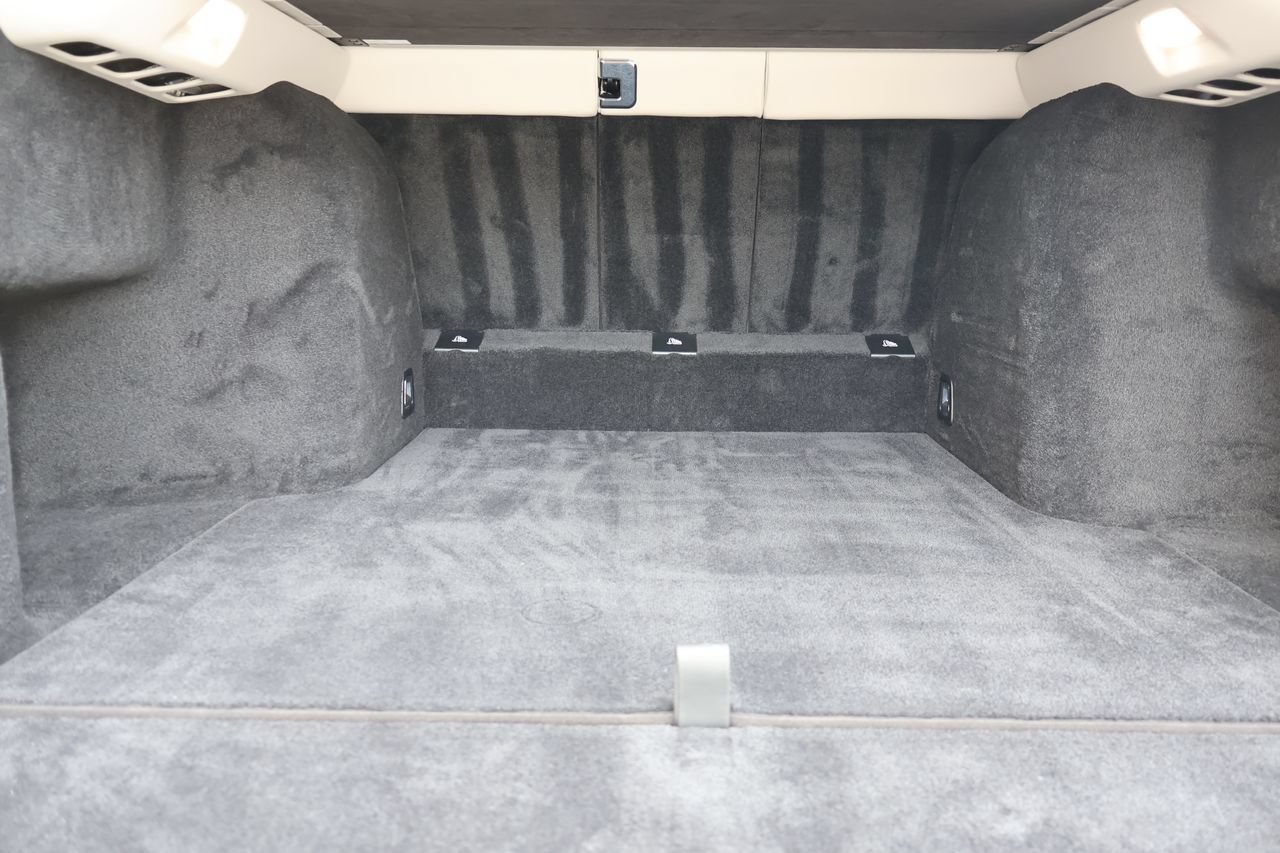 Certified 2024 Rolls-Royce Cullinan AWD/4WD image 17