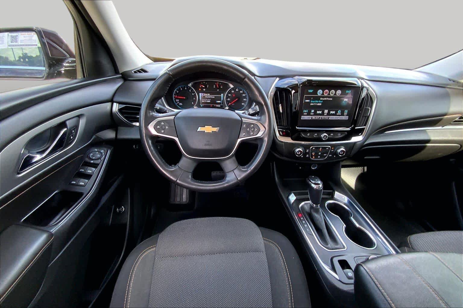 Used 2018 Chevrolet Traverse LT FWD image 6