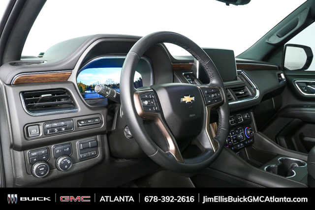 Used 2023 Chevrolet Suburban High Country image 4