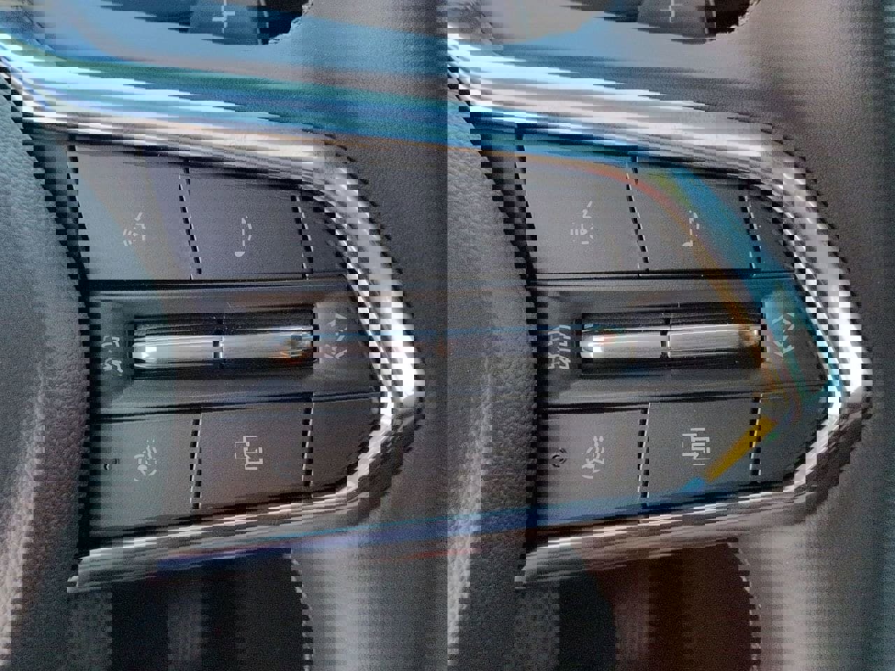 New 2026 Chevrolet Equinox ACTIV w/ Safety and Technology Package image 12