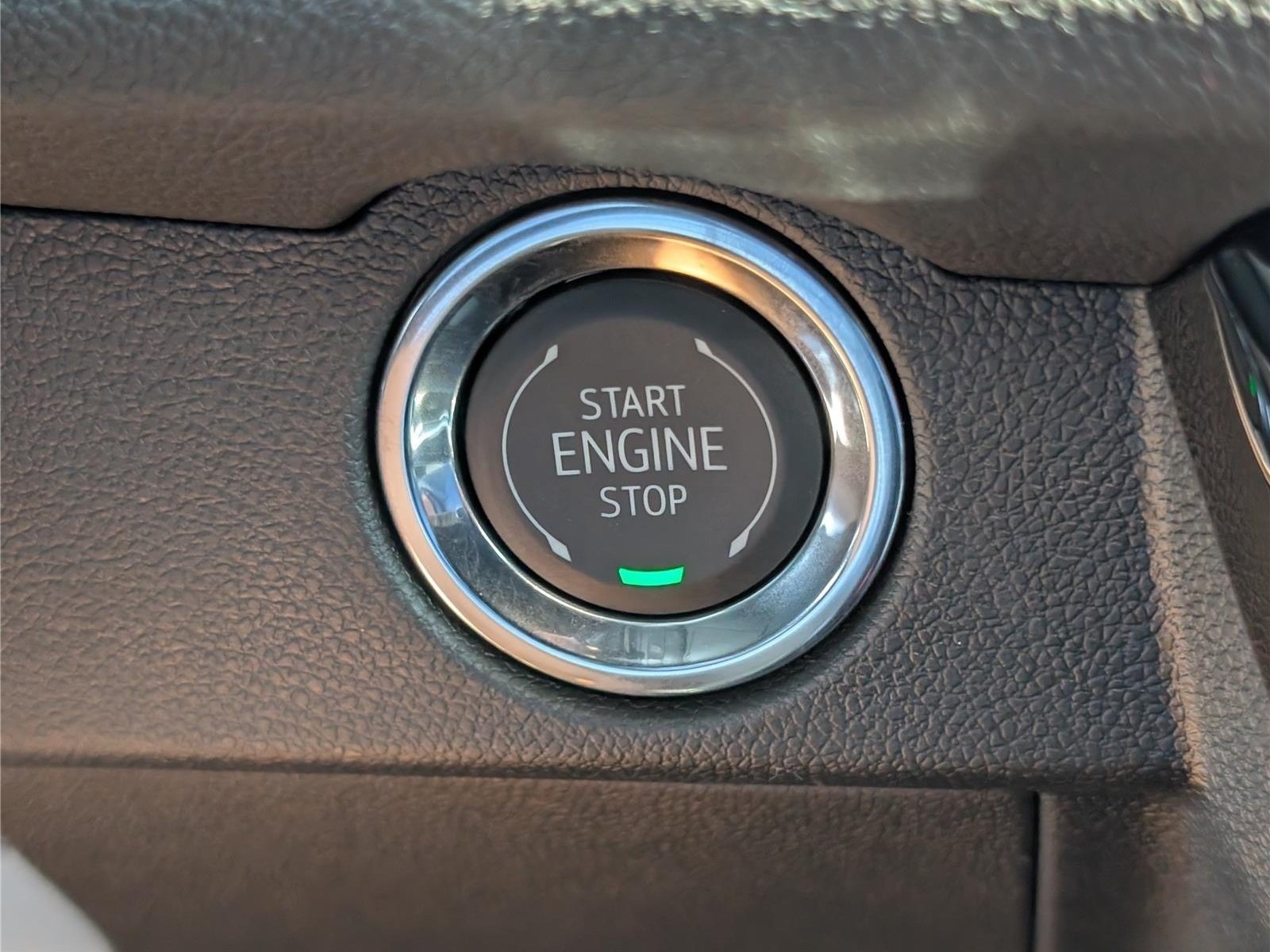 New 2027 Chevrolet Traverse LT w/ Driver Confidence Package FWD image 21