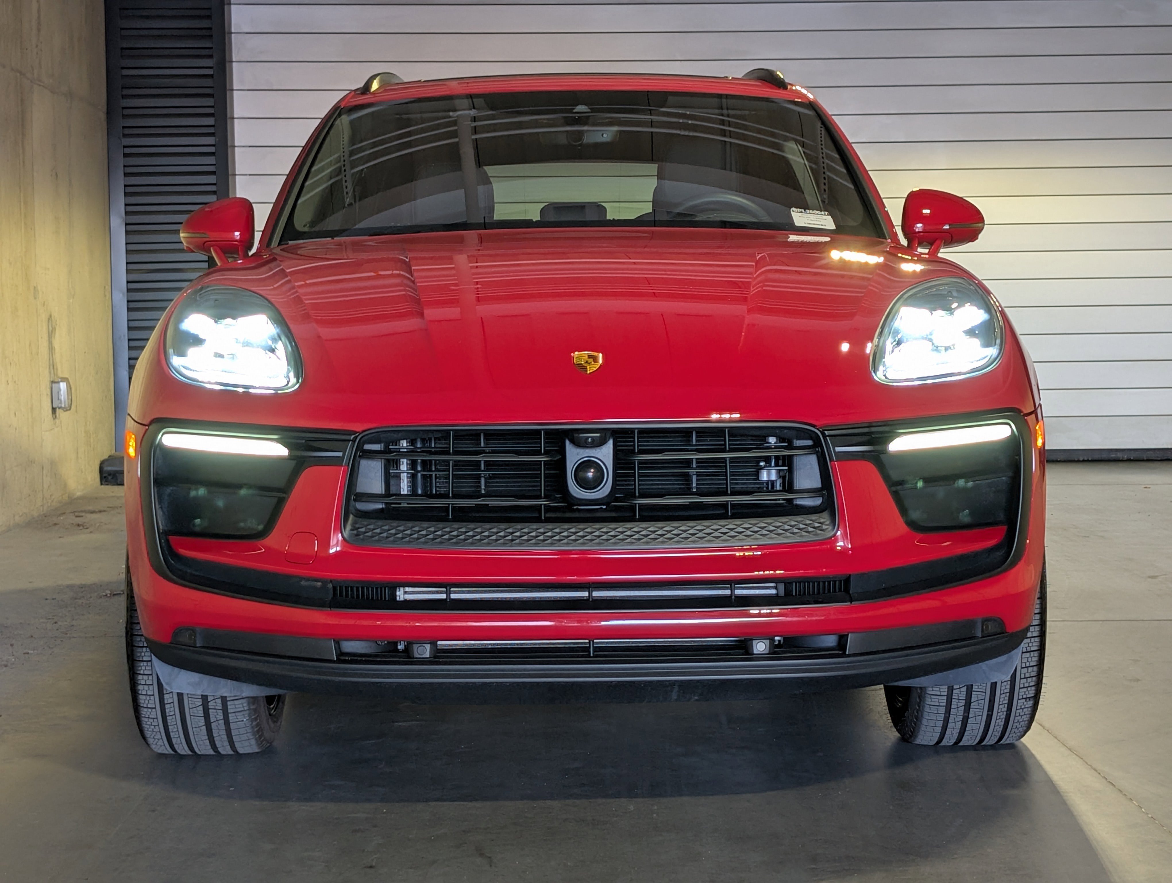 Certified 2026 Porsche Macan image 12