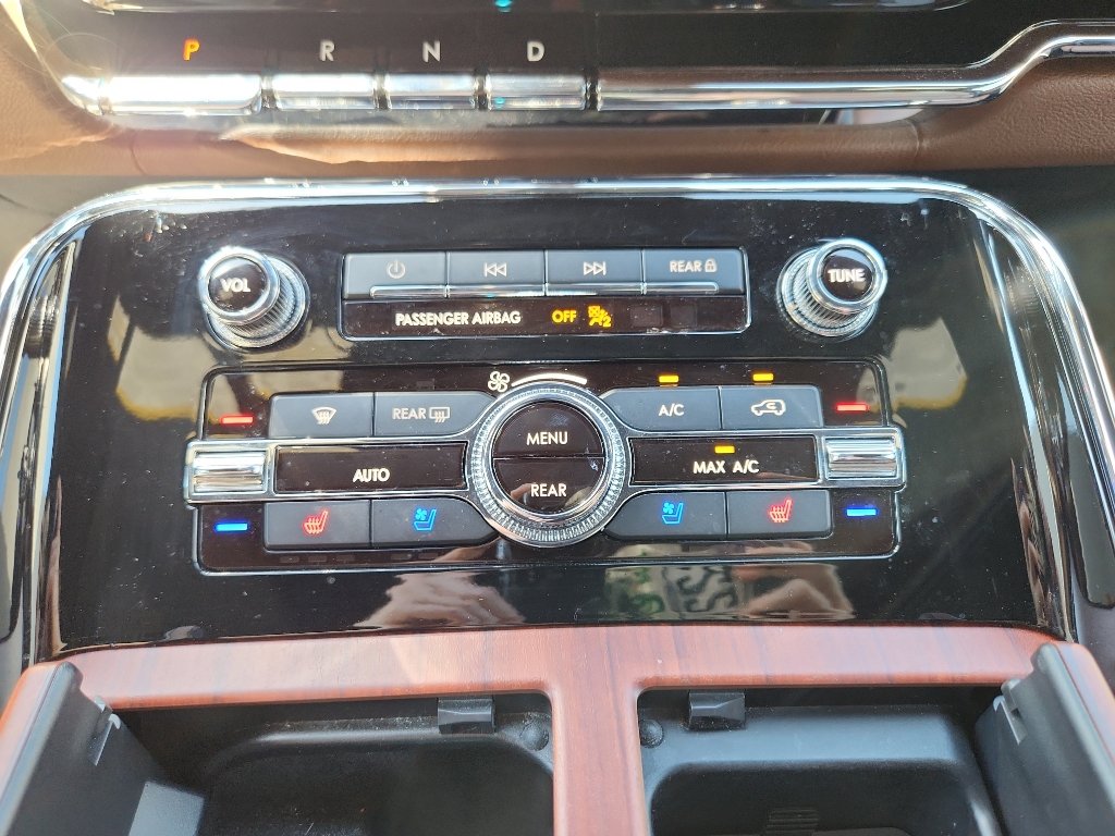 Used 2022 Lincoln Navigator Reserve image 25