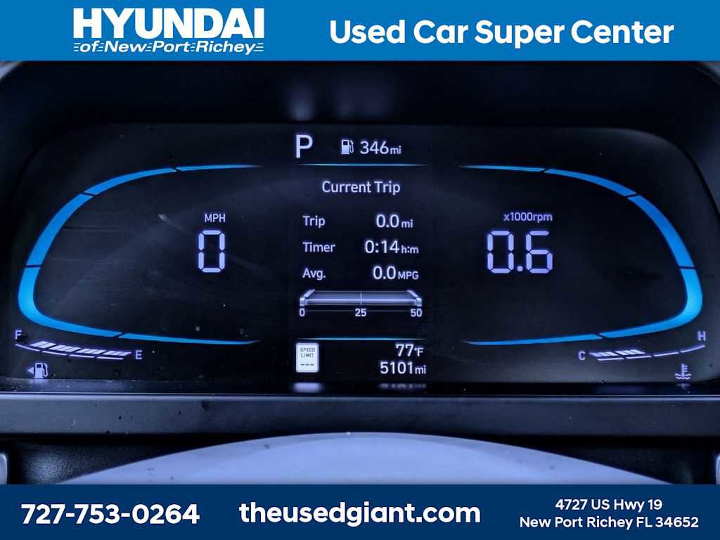 Used 2025 Hyundai Elantra Sport image 28